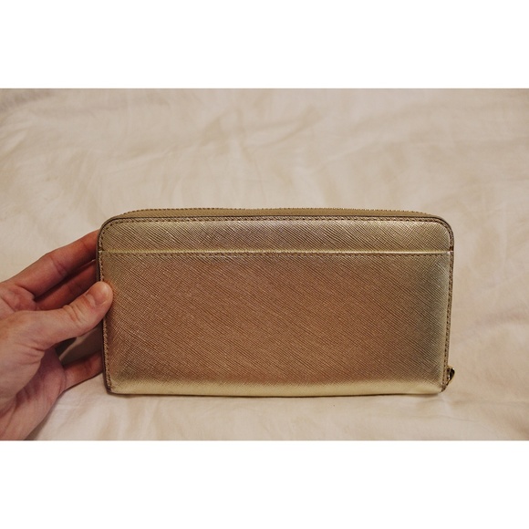 Kate Spade 'Cameron Street- Lacey' Wallet - Picture 3 of 5